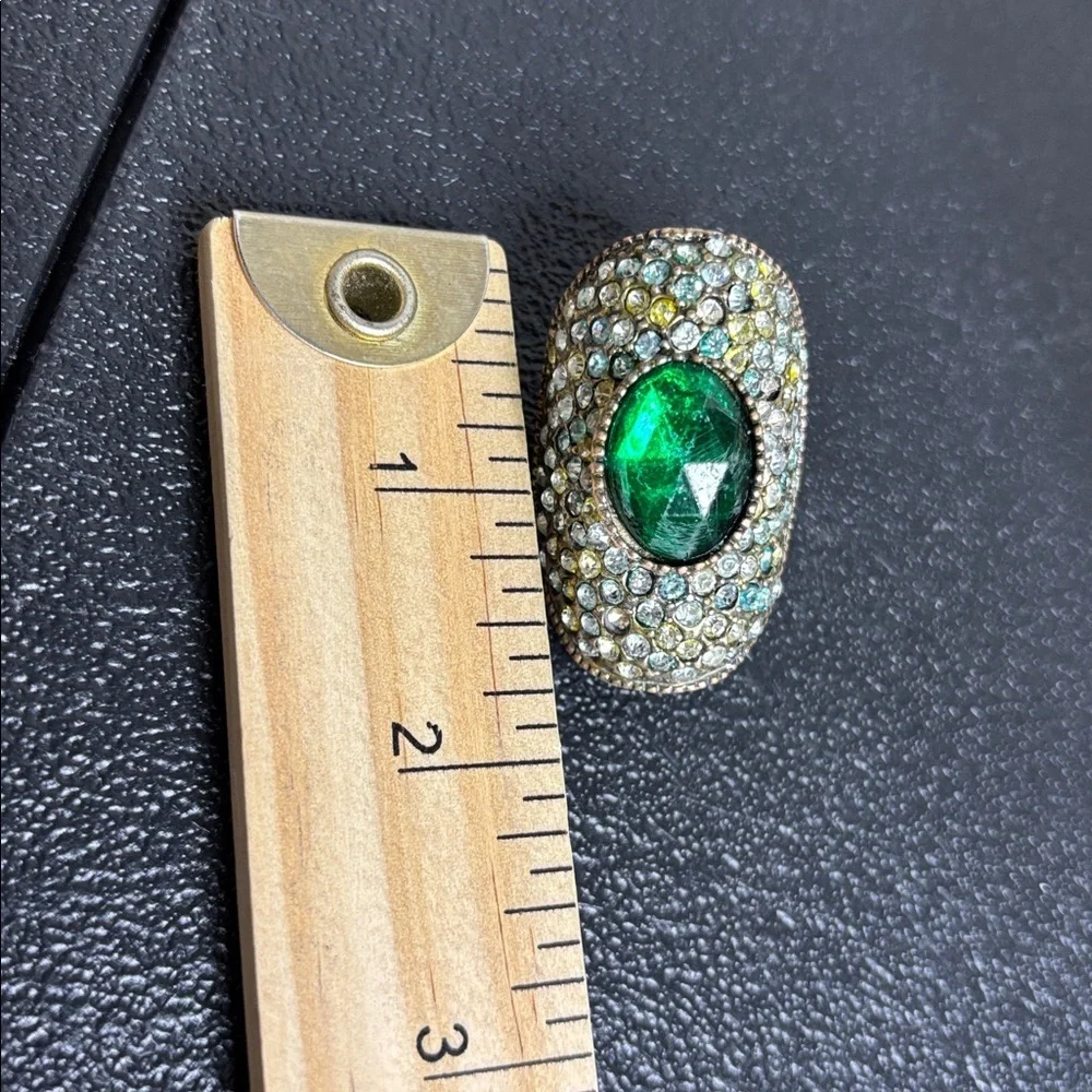 Sparkly Elegant Antique Gold Tone Statement Green Stretch Ring